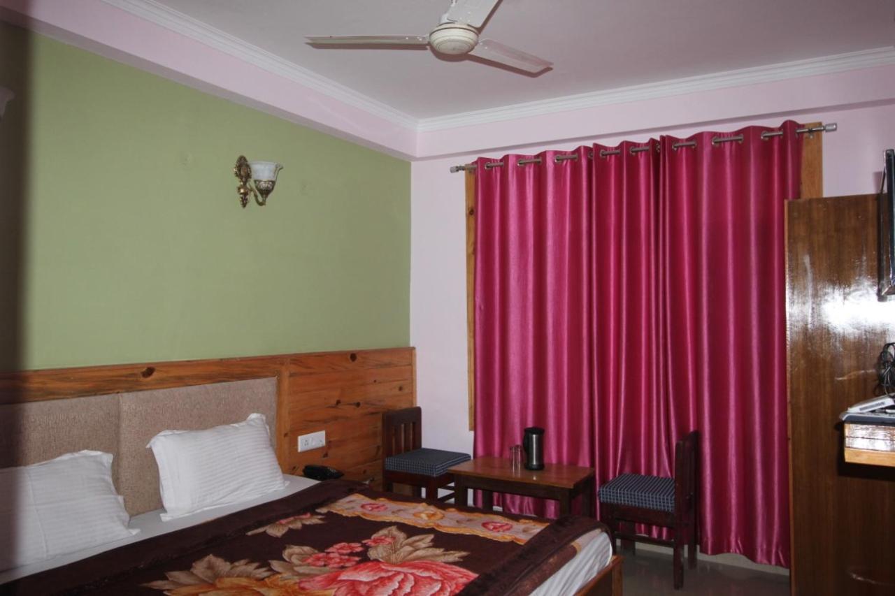 Hotel Ravine Pālampur Екстериор снимка